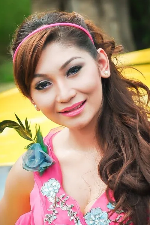 Baby Margaretha interpretando a Rena