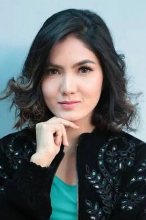 Baby Niken interpretando a Lesti