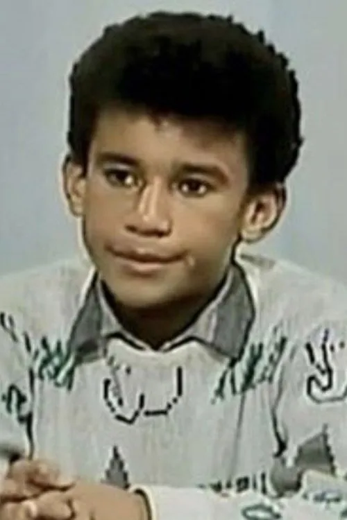 Basayel ha trabajado con Bader Al-Saifan en 1 ocasiones