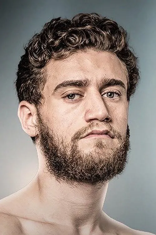 Bader Samreen interpretando a Self