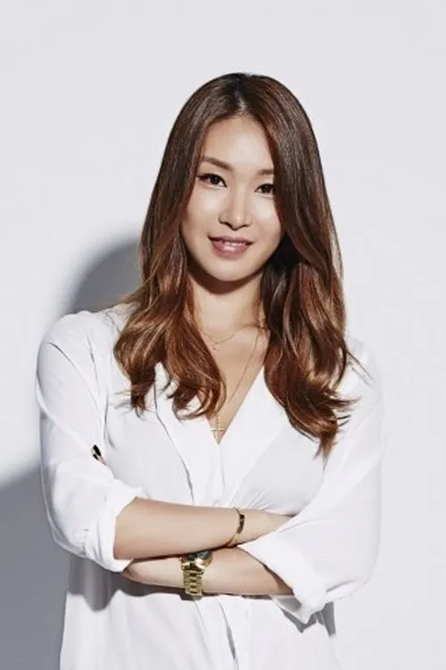 Bae Yoon-jung — personaje: Dance trainer