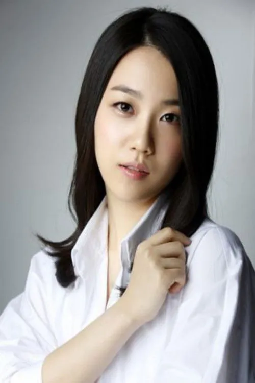 Baek Ok-Dam — personaje: Yook Sun-Ji
