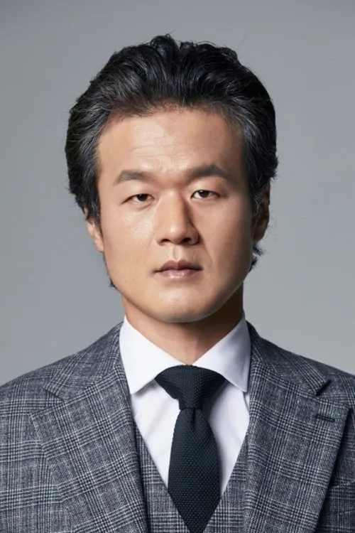 Baek Seong-cheol en su biografía y filmografía