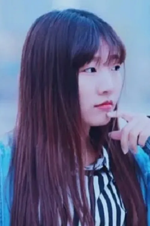 Бай Би Цин — personaje: Tong Nian (voice)