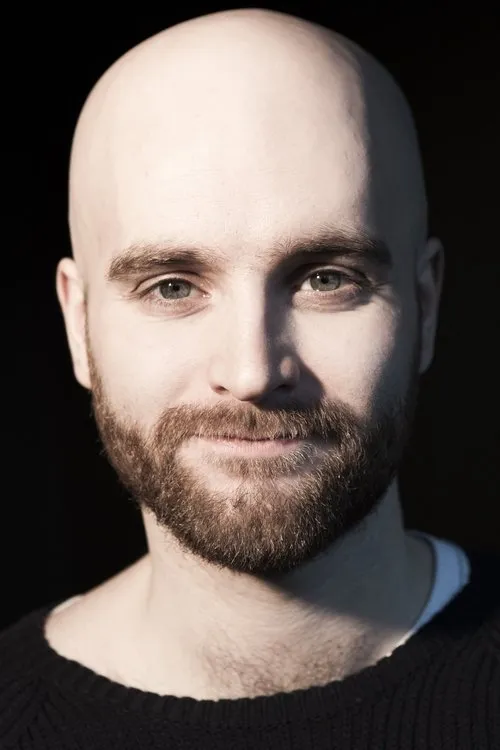 Baltasar Breki Samper interpretando a Atli