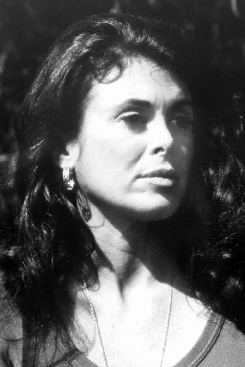 Bara Byrnes interpretando a Joanie Nichols