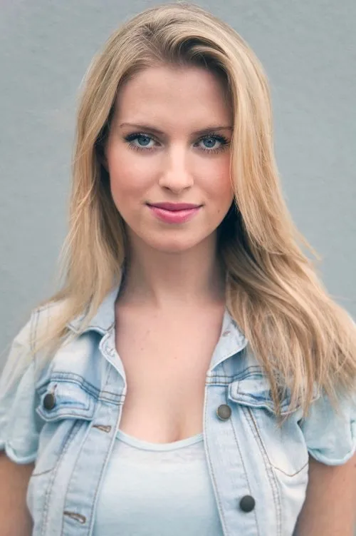 Barbara Dunkelman interpretando a Ashley