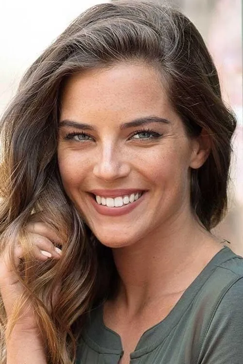 Bárbara Lourenço — personaje: Olívia