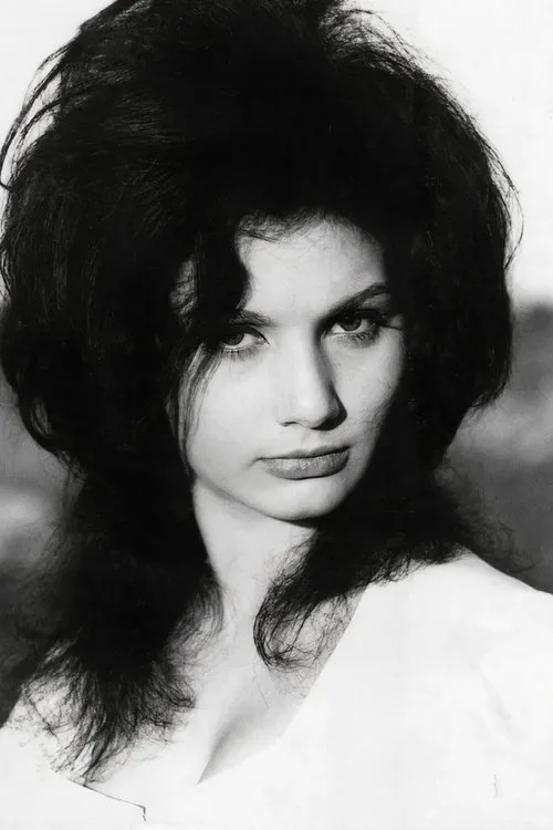 Barbara Nelli interpretando a Lady Susan Morgan