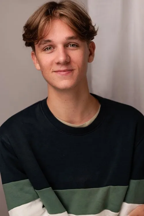 Barney Pike interpretando a Whitebait