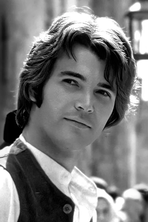 Barry Stokes interpretando a Flavio