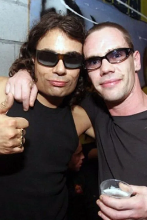 Bas & Ram interpretando a Bas & Ram