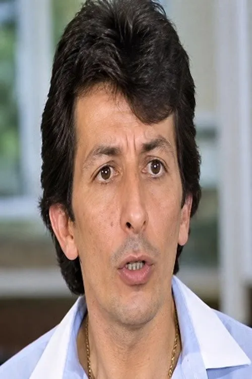 ????? ?apa?astas??? ha trabajado con Βασίλης Καμίτσης en 3 ocasiones