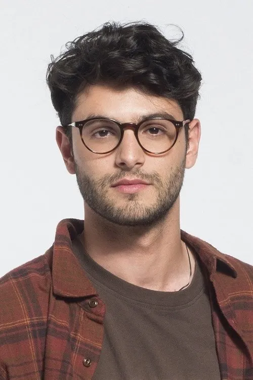 Βασίλης Μηλιώνης interpretando a