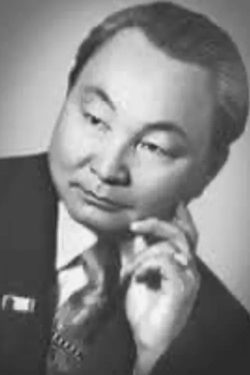 Nyamyn Tsegmid ha trabajado con Batsukh Gongor en 5 ocasiones