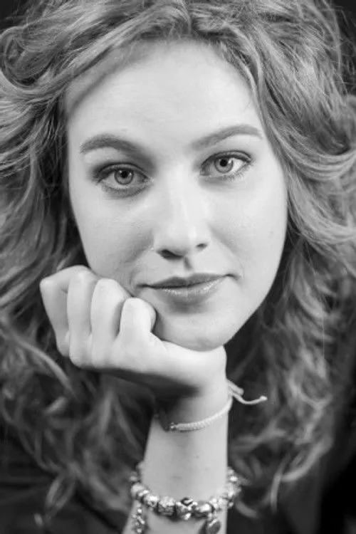 Bence Szécsi ha trabajado con Battai Lujzi Lili en 1 ocasiones