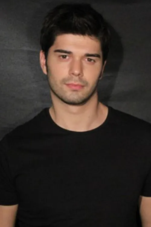 Ugur Arslanoglu ha trabajado con Batuhan Ekşi en 1 ocasiones