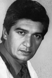 ????? ???????? ha trabajado con Batur Khalikov en 1 ocasiones