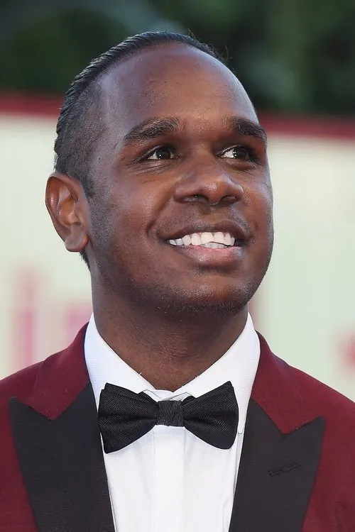 Baykali Ganambarr interpretando a Woorak