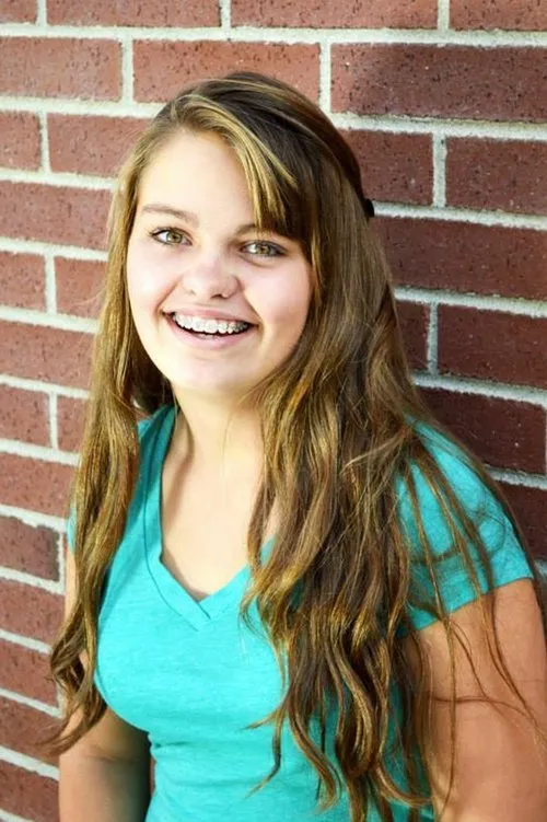 Baylie Riggs interpretando a Rose Girl