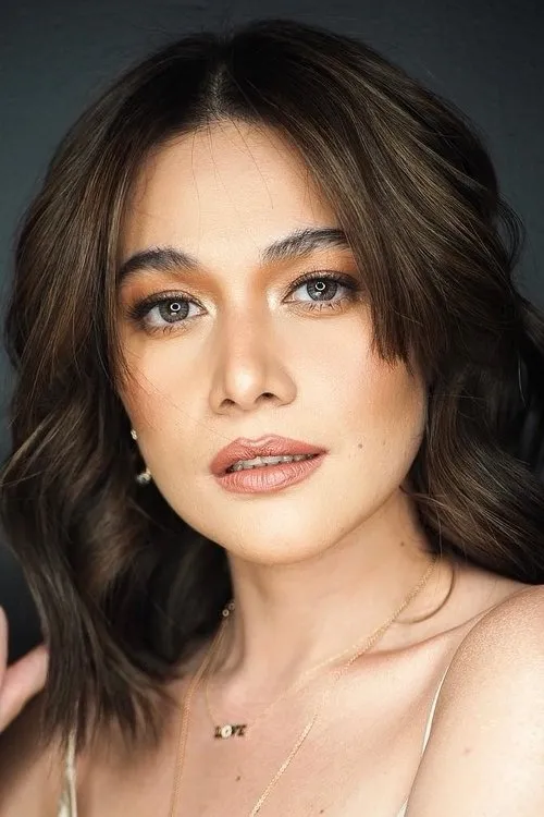 Bea Alonzo interpretando a Marian / Bru