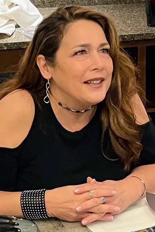 Justin W. Smith ha trabajado con Beatrice Boepple en 2 ocasiones