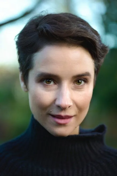 Garry Cooper ha trabajado con Beatriz Romilly en 2 ocasiones