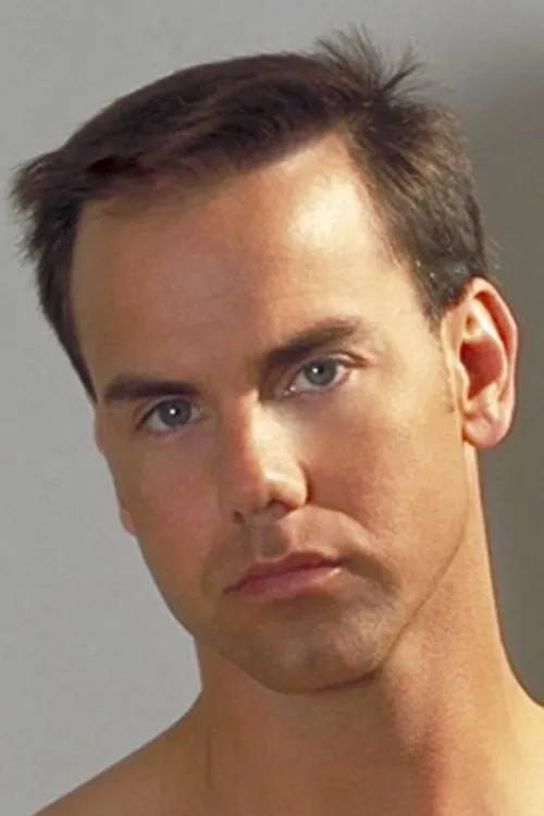 Beau Saxon interpretando a