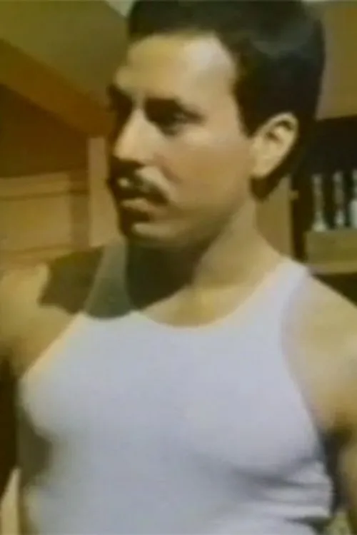 Beau Weston interpretando a Mr. Converse