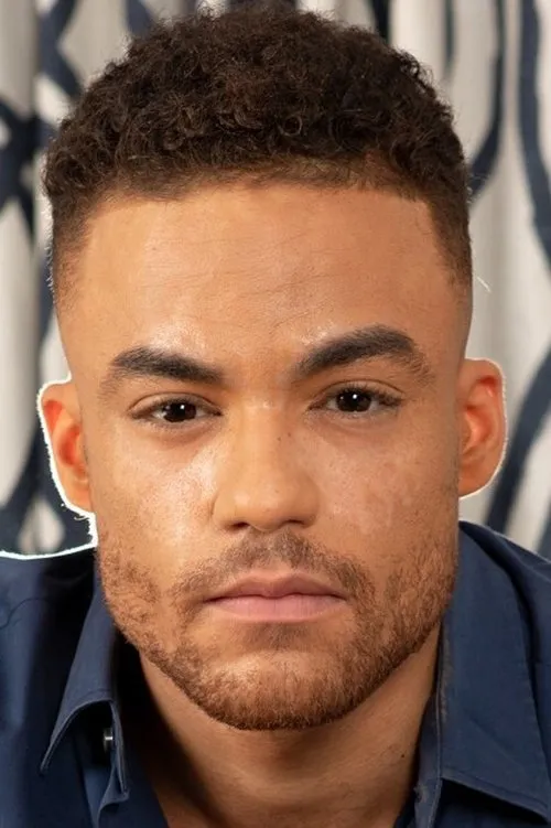 Beaux Banks interpretando a 