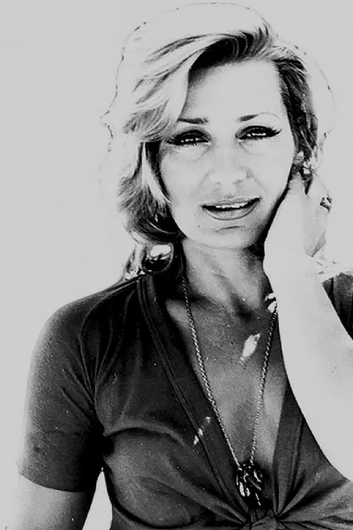 Beba Blanche interpretando a