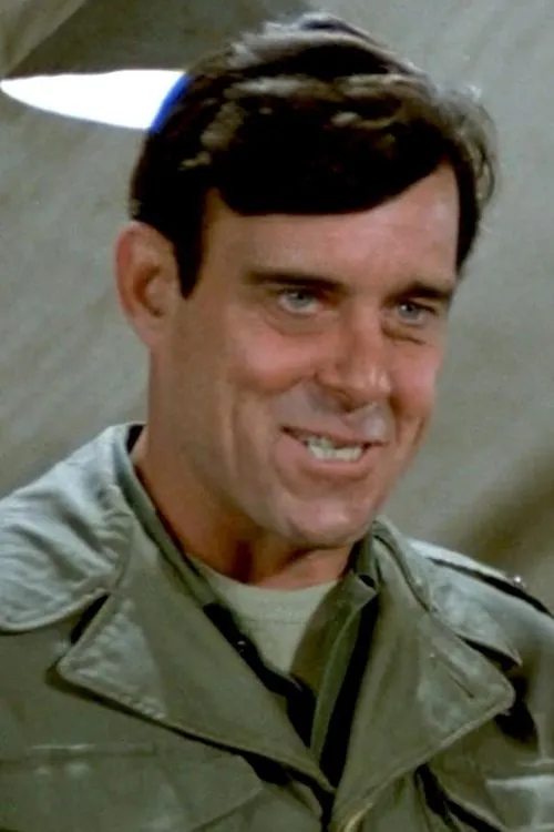 Beeson Carroll interpretando a Grandman Patterson