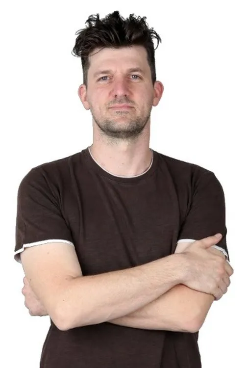 Begijn Le Bleu interpretando a Himself