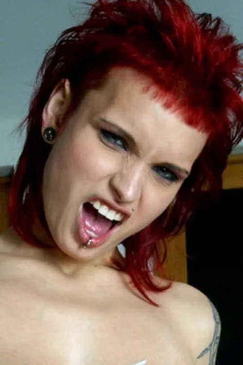 Vivia ha trabajado con Bella Luna en 1 ocasiones