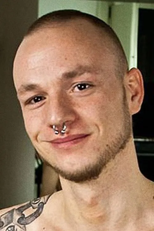 Ben Armstrong interpretando a 