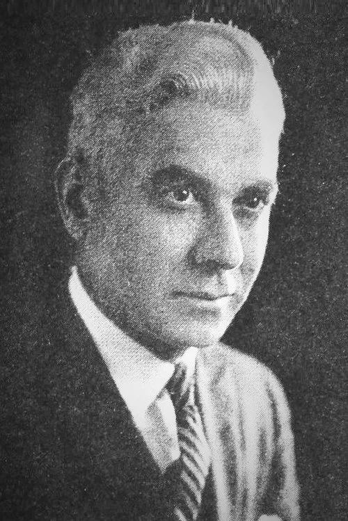 Ben Deeley interpretando a