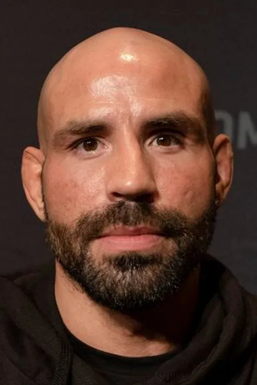 Ben Saunders interpretando a Self