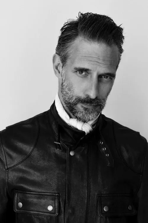 Peter Knox ha trabajado con Ben Shaul en 1 ocasiones