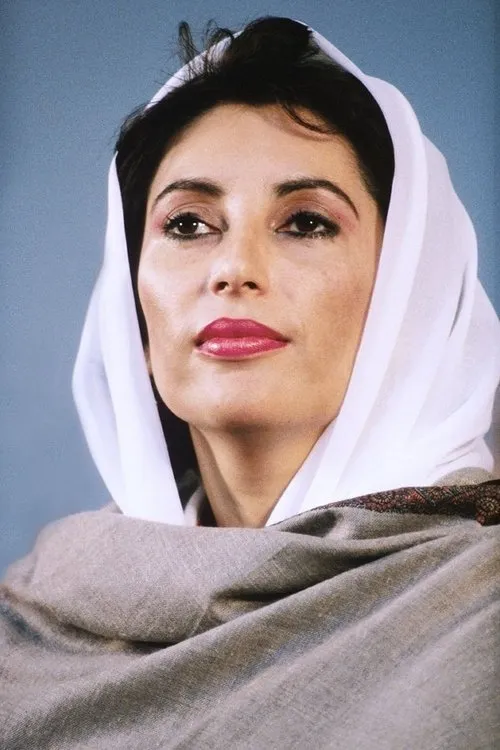 Benazir Bhutto interpretando a Self