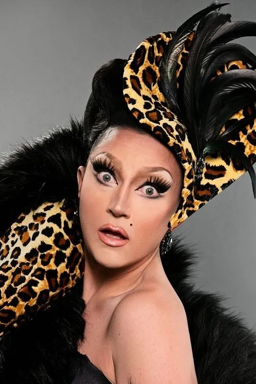 BenDeLaCreme interpretando a Self