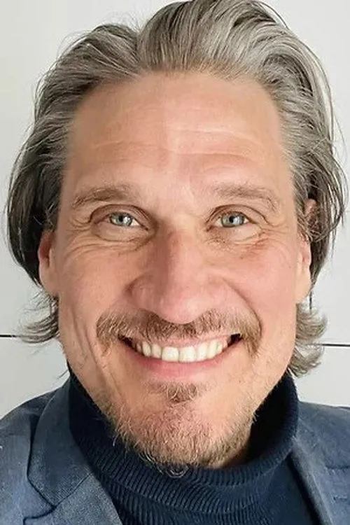 Bengt Dalqvist — personaje: Daniel Toivonen