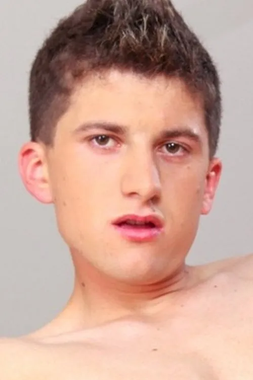 Zaho Sebastian Mann ha trabajado con Benito Moss en 3 ocasiones