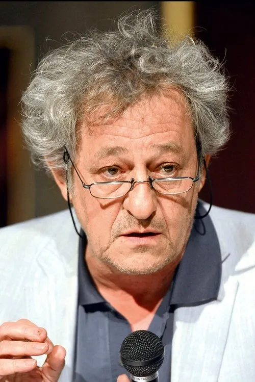 Benjamin Coriat interpretando a Self