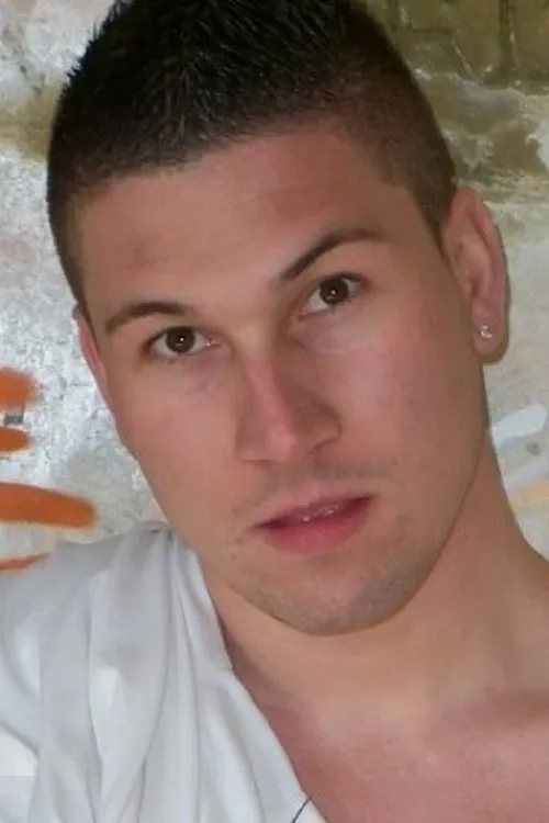 Mike Tiger ha trabajado con Benny Boy en 1 ocasiones