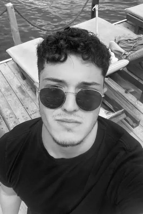 Alp Akar ha trabajado con Berke Mutlu en 1 ocasiones