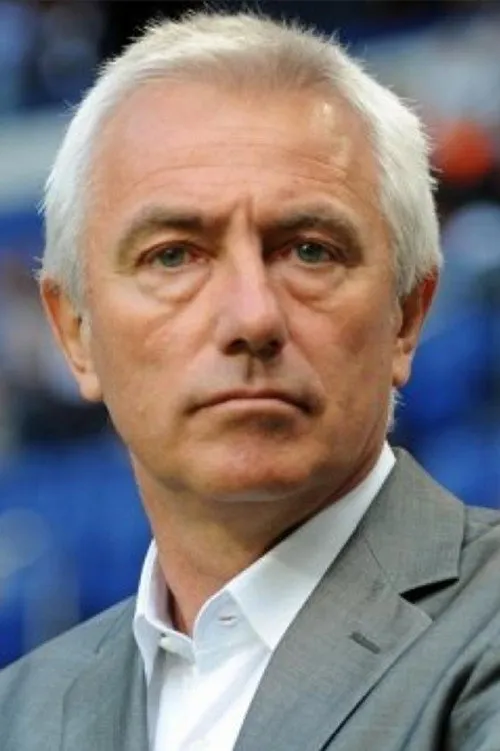 Bert van Marwijk interpretando a Self