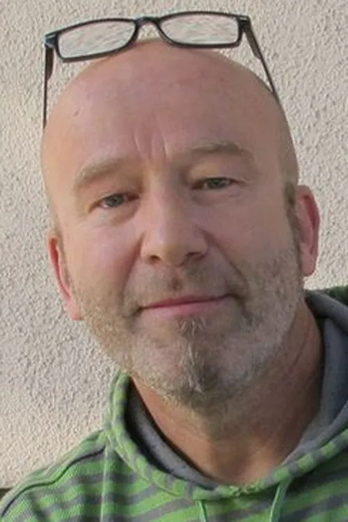 Stefan Hallmayer ha trabajado con Berthold Biesinger en 1 ocasiones