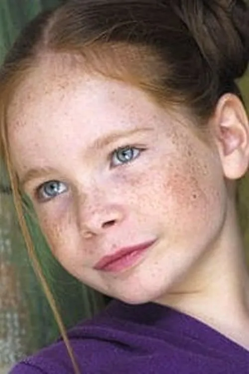 Bertille Noël-Bruneau interpretando a La Petite Fille