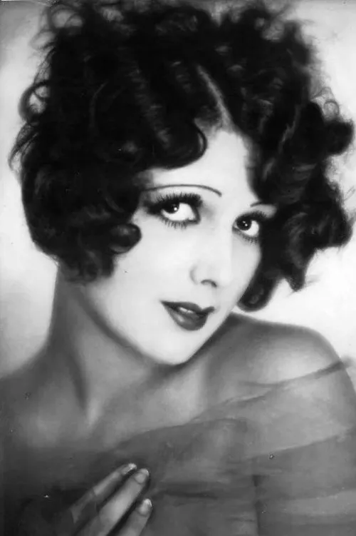 Betty Amann interpretando a Hilde Wollwarth