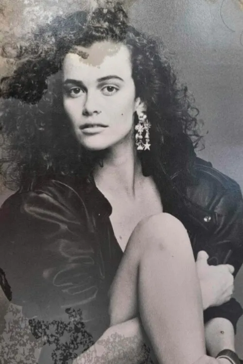 Betty Prado interpretando a